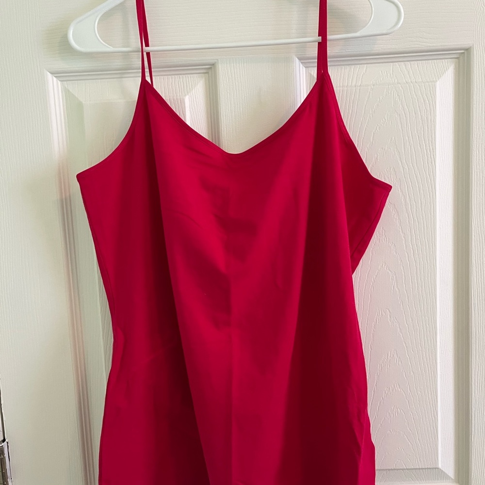 3 pack of spaghetti strap tank tops